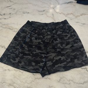 Lululemon 6inch surge shorts size large